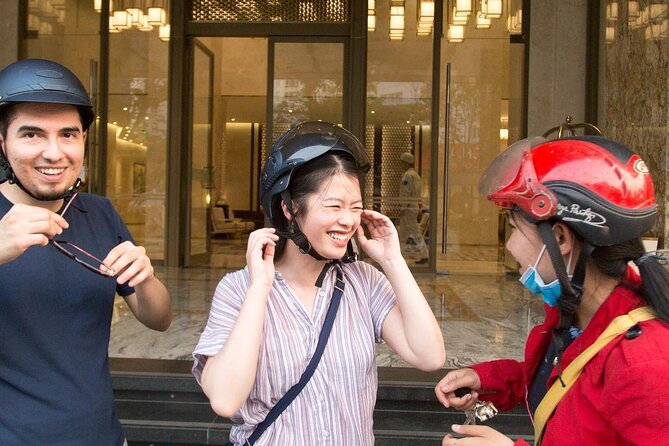 All Inclusive Motorbike Food Tour in Hue with Local Gifts - Stop 2: Beo cake—steamed rice flour with a savory top
