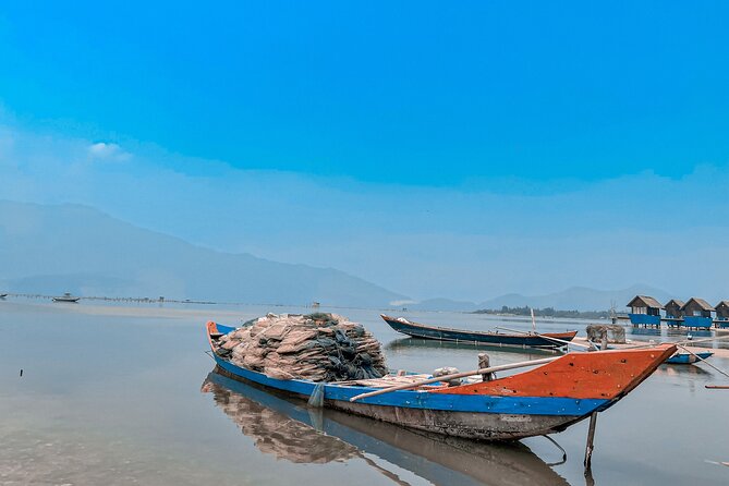 Bus Transfer from Hue to Hoi An with Sightseeing - Stop 1 in Hue: The Day Lands Smoothly