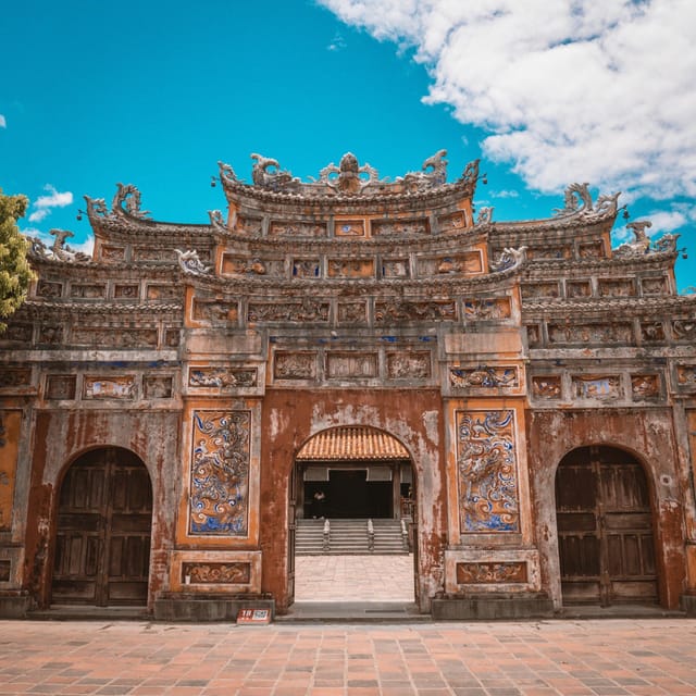 Da Nang: Explore Hue City Full-Day Tour with Lunch - Arriving at Khai Dinh Tomb: the art that mixes East and West