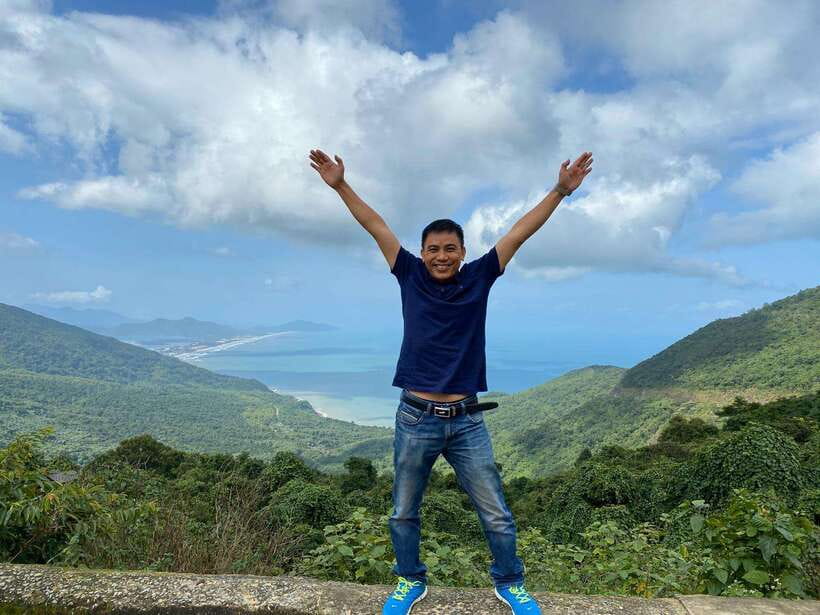 Driver Hue to HOI AN : see Hai Van Pass - Marble Mountain - Marble Mountains: Five Peaks, Pagodas, and the Underworld Cave Area