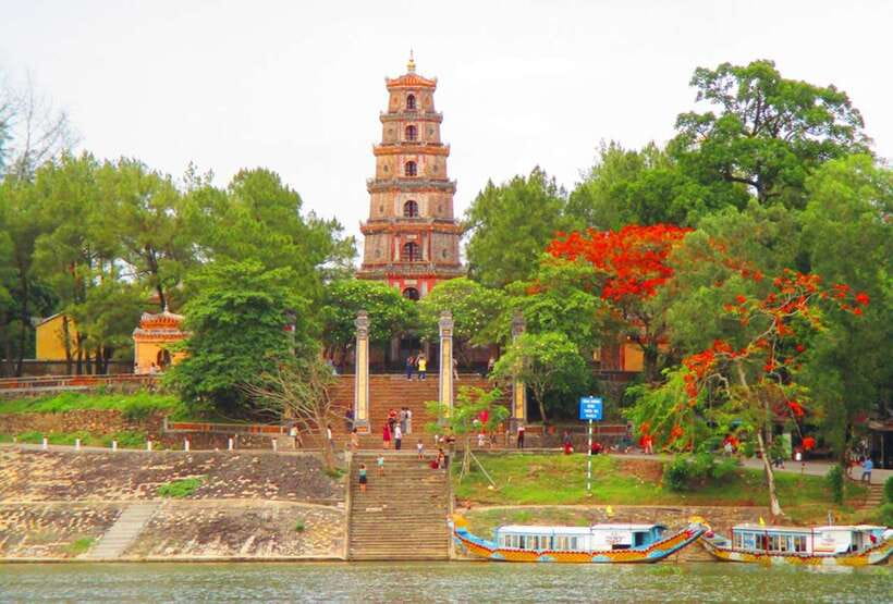 From Da Nang/Hoian/Hue: Hue Imperial City Full-Day Tour - Walking, stairs, rain, and how to pace yourself