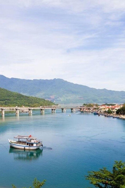 From Hue: Bus Transfer to Hoi An with Sightseeing Stops - Bus Comfort and the English-Speaking Driver: Less Stress, More Seeing