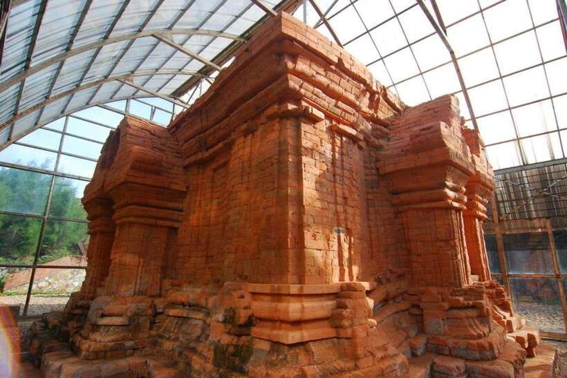 From Hue: Epic Coastline & Hidden Gems Tour to Hoi An - Starting near Hue with the Lost Champa Tower ruins