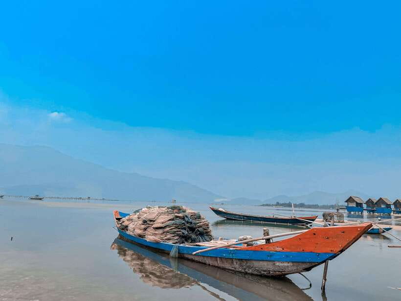 From Hue: Hoi An Bus Transfer with 4 Sightseeing Stops - The guide, the driving, and the small things that make it feel worth it
