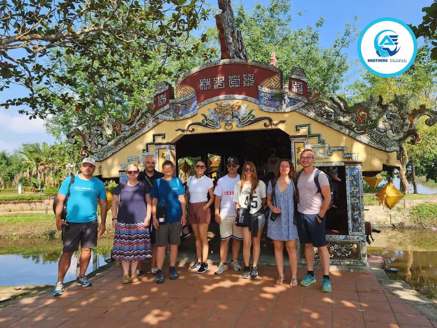 From Hue: Hoi An Guided Bus Tour with 4 Sightseeing Stops - Hai Van Pass: Viewpoints Over the East Sea From Above