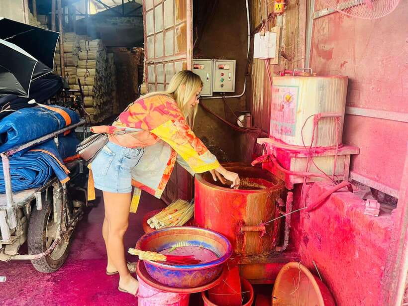 Hanoi: Incense Village, Hat Artisan/ Trang An Boating Tour - Full-Day Private Option: Ninh Binh and Trang An in the Same Day