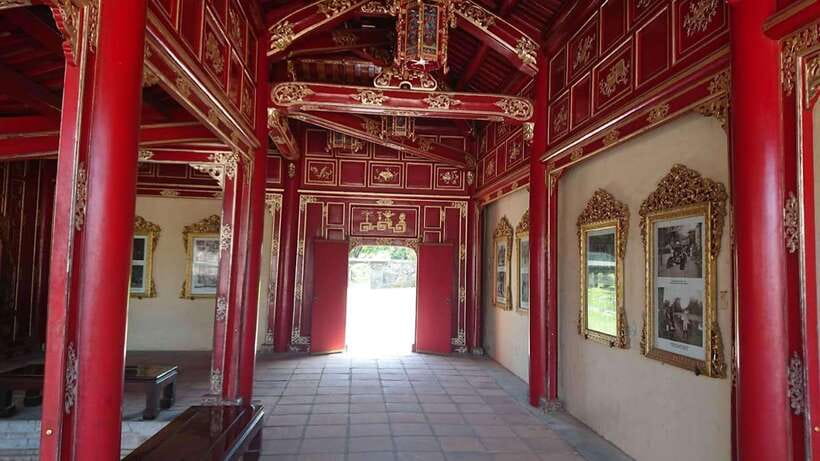 Hue Car Rental with Driver for Transfer Trip and Sightseeing - Tu Duc, Minh Mang, and Khai Dinh: three tomb styles, three messages