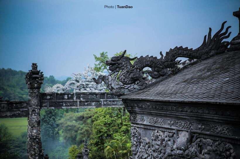 Hue City Full-Day Tour with Dragon Boat Trip & Lunch - Thuy Xuan incense-making and conical hat village: crafts you can actually watch