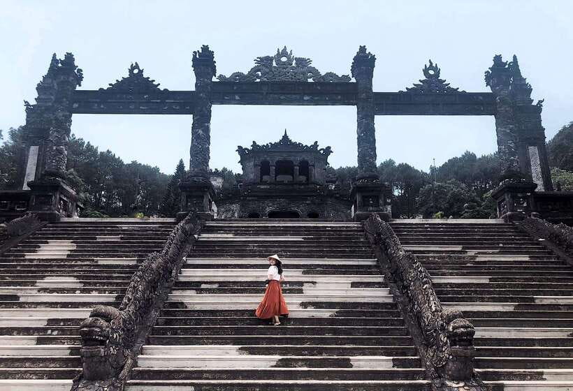 Hue City Highlights Tour: Pagoda, Citadel & Royal Tombs - Craft Stop: Conical Hats and Incense Sticks Up Close