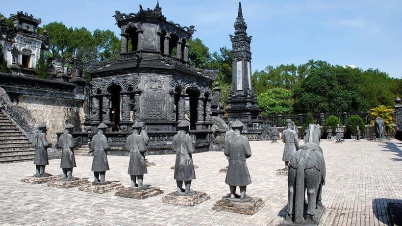 Hue City Highlights Tour: Pagoda, Citadel & Royal Tombs - Perfume River Cruise: Your Scenic Reset Before the Monuments