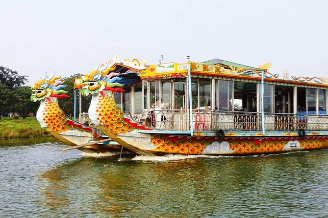 Hue City Private Tour: Ancient Tombs and Incense Making Village - Thanh Toan Bridge: the quick stop that adds a rare kind of beauty