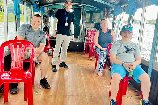 Hue City Private Tour Full Day with Tour Guide - Perfume River dragon boat at Ben Toa Kham: the scenic reset