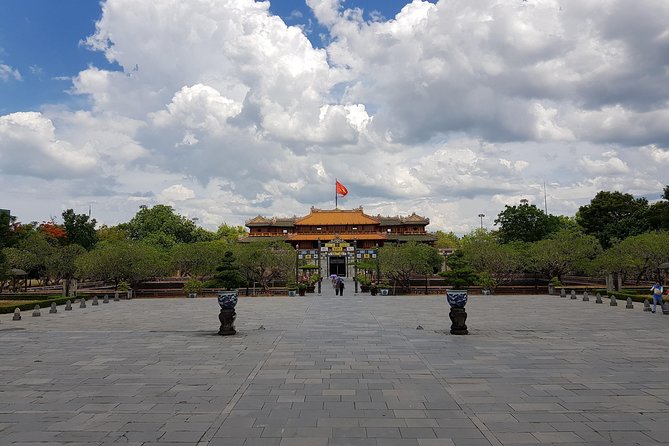 Hue City Private Tour With A Knowledgeable Tour Guide - Thien Mu Pagoda: the Perfume River boat ride and 1601 history