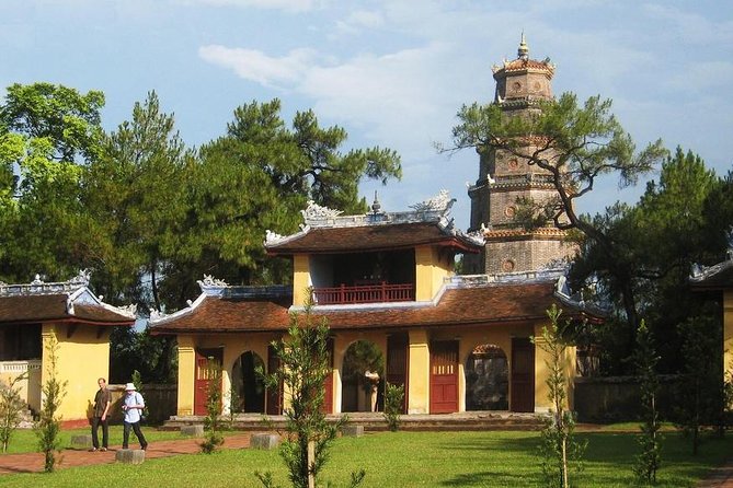 Hue City Private Tour With A Knowledgeable Tour Guide - Minh Mang Mausoleum: the tomb of a ruler with massive family details