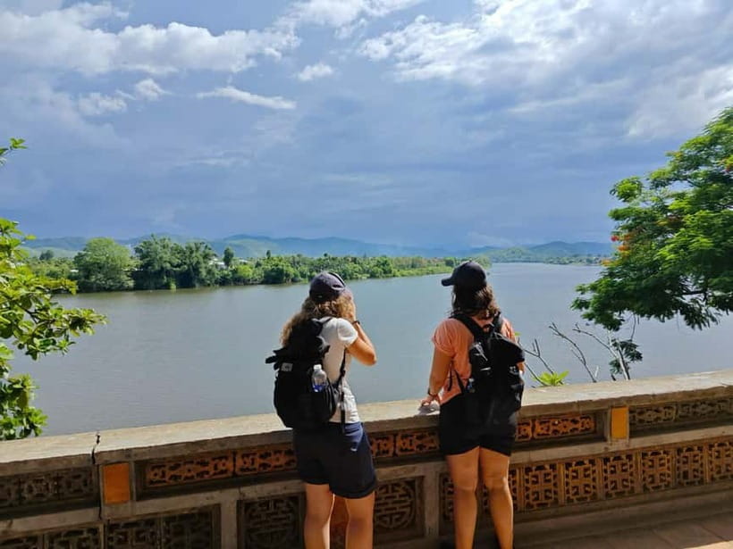 Hue: Custom Tour with Dragon Boat, Perfume River - Thien Mu Pagoda and the Phuoc Duyen Tower