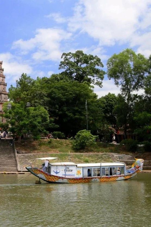 Hue: Dragon Boat, Imperial City & Royal Tombs Full-Day Tour - A Smooth Hue Morning on the Perfume River Dragon Boat