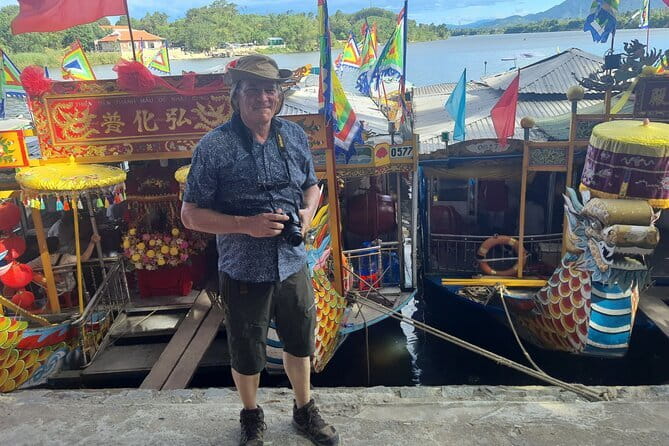 Hue Dragon Boat Tour: Perfume River, Royal Tombs, Hon Chen Temple - Stop 3: Thien Mu Pagoda—Hue’s seven-story symbol