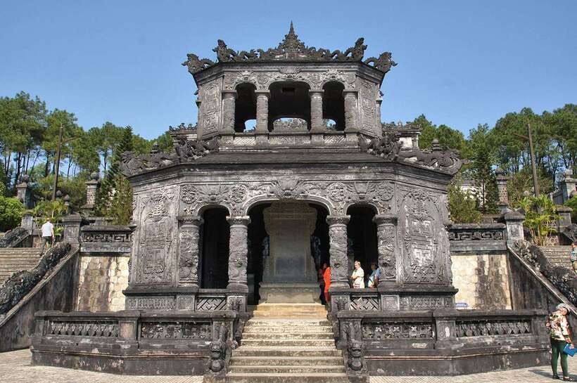 Hue: Explore the Royal City Customize with Dragon Boat - Royal City Stops: Seeing the Nguyen Dynasty in Stone and Setting