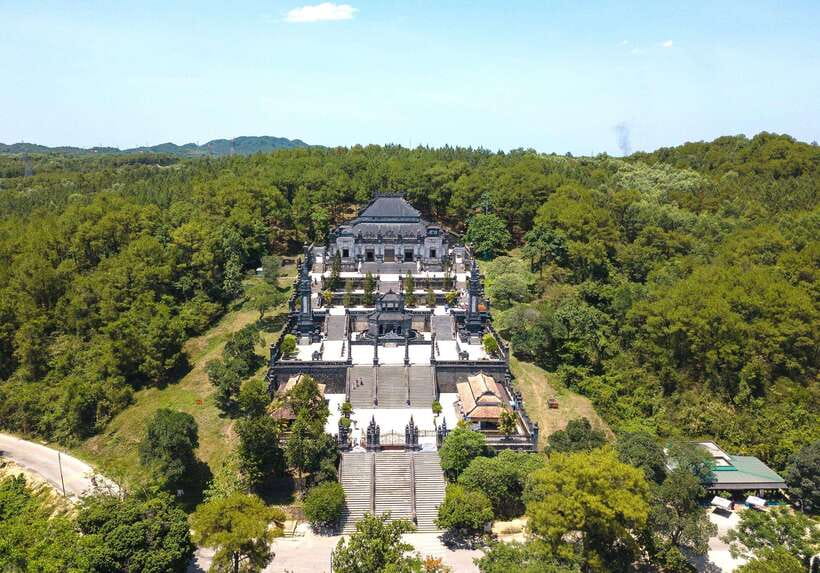 Hue :Exploring Royal City with Multi Options and Dragon Boat - Picking Your Hue Route: How the Multi-Option Tour Actually Helps