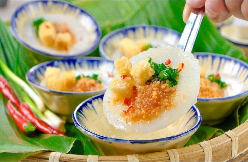 Hue Food Tour by Walking or Cyclo or Motorbike with Driver - What to choose: walking vs cyclo/motorbike