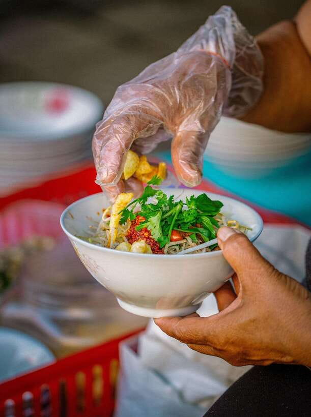 Hue: Guided Local Food Tour with Stories - Finding your guide at 15 Lê Lợi and getting started