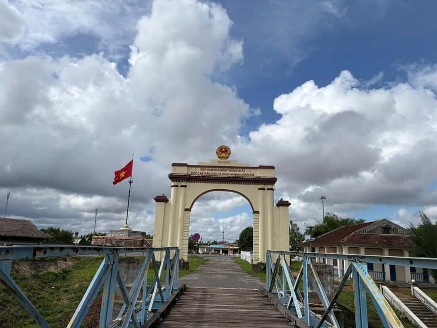Hue: Half-Day DMZ Tour to Vinh Moc Tunnels by Private Car - How the day flows (and where time gets used)