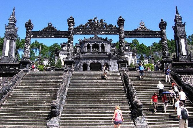 Hue Half Day Tour With Optional Dragon Boat on Perfume River - Tu Duc Tombgrounds: When Power Builds for Leisure
