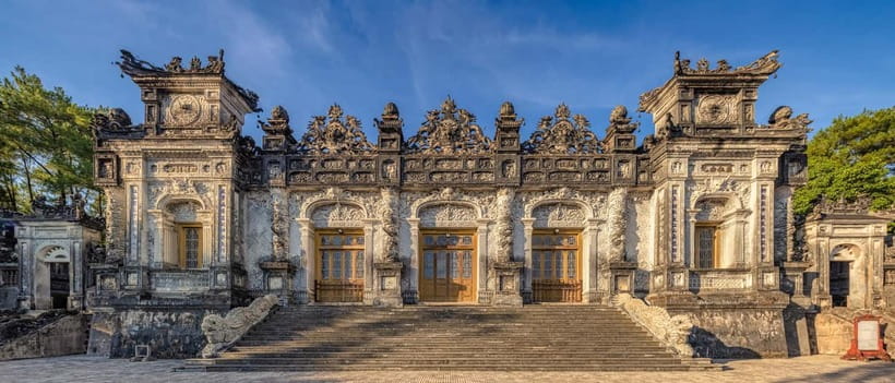 Hue: Hue Royal Tombs Tour Visit 3 Best Tombs & Pagoda - Khai Dinh Tomb on Chau Chu Mountain: Architecture With a Shock of Contrast