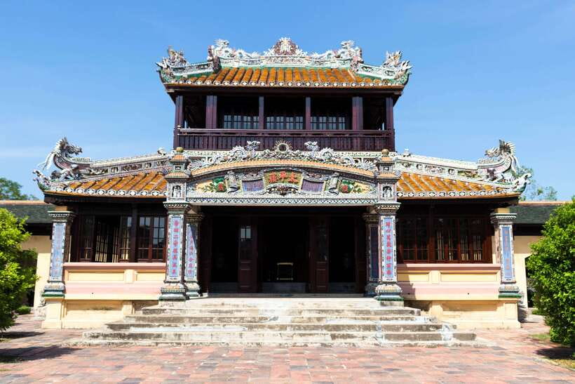 Hue: Hue Walking Tour to Imperial Citadel with Tour Guide - Planning your 2 to 2.5 hour Hue Imperial City walk