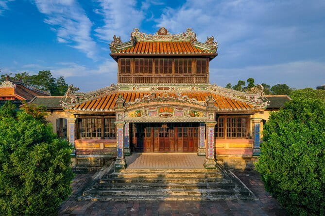 Hue Imperial and Forbidden City Guided Tour in 2,5 hours - Where It Starts, Where It Ends, and How to Fit It Into Your Day