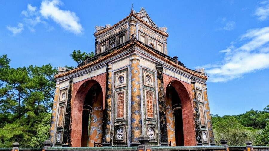 Hue Imperial City Sightseeing Full-Day Trip From Hue - Khai Dinh King’s Tomb: where East meets West