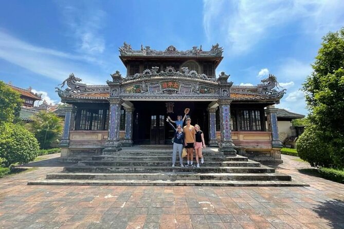 Hue Imperial City Walking Tour 2.5 Hours - Inside the Hue Imperial Citadel complex: Ngo Mon Gate and the cannons