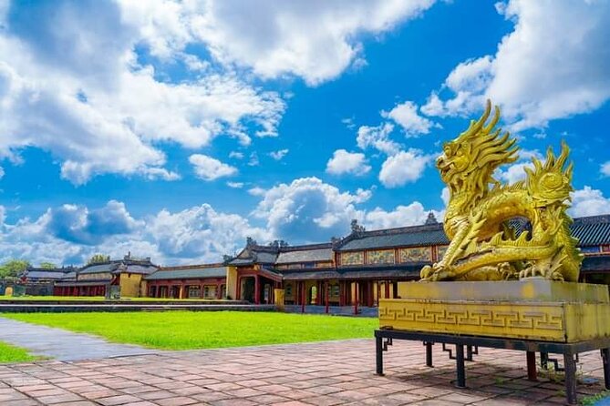 Hue Imperial City Walking Tour 2.5 Hours - Royal Library, Royal Lake, and the Royal Family Temple: daily power made visible