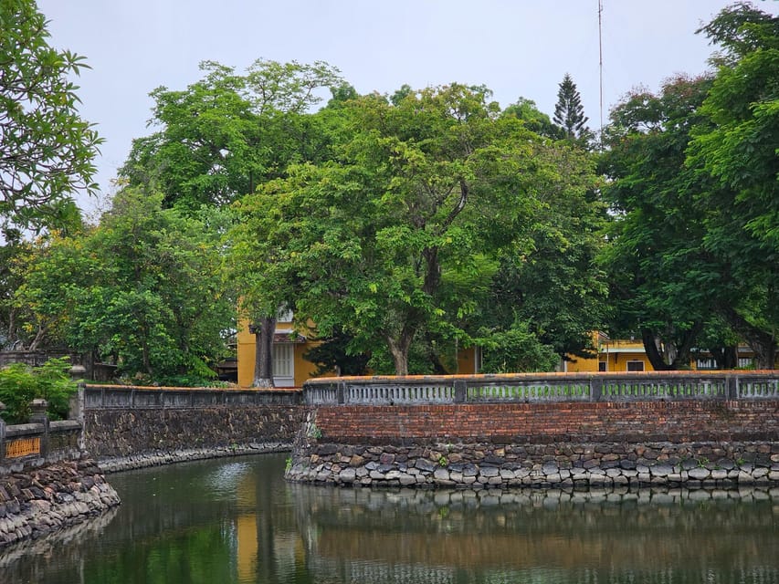 Hue Imperial City Walking Tour: Citadel & Forbidden City - The Mieu temple: why some emperors were different