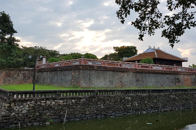 Hue Imperial City Walking Tour: Citadel & Forbidden City - The built-in break you’ll be glad exists