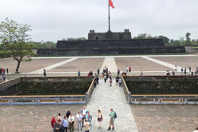 Hue Imperial City Walking Tour maximum 12 pax - Why a 12-Person Walk Feels Right in Hue