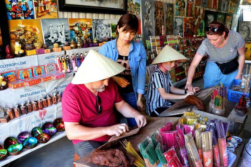 Hue Motorbike & Boat Tour to Countryside & Heritage Sites - Tu Hieu Pagoda and how eunuchs lived after the court