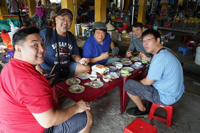 Hue Night Street Food Safari By Cyclo - Com Hen by the river: mussel rice with a quieter pace