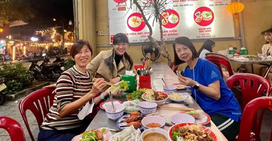 Hue: Night Street Food Tour by Cyclo with a Local Guide - Key things I’d zero in on