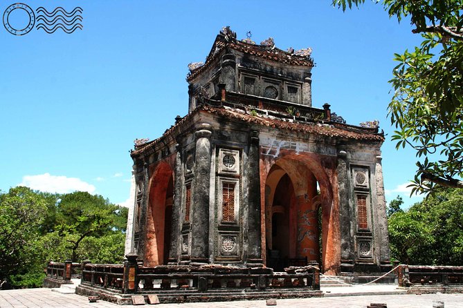 Hue Private Guided Tour: 5 Must-See Places - Khai Dinh Tomb: The One That Feels Different