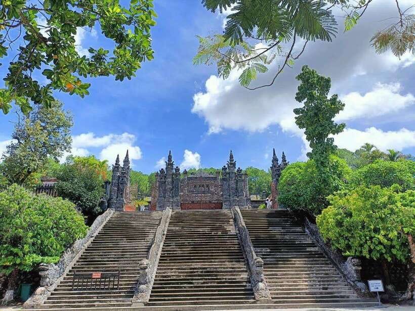 Hue: Royal Tombs Private Tour with 3 Best Tombs & Pagoda - Key highlights that make this tour work
