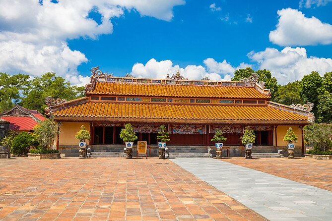 Hue: Royal Tombs Tour - Visit 3 Best Tombs & Pagoda - Tu Duc Tomb: a calmer end at the gardens and lakes