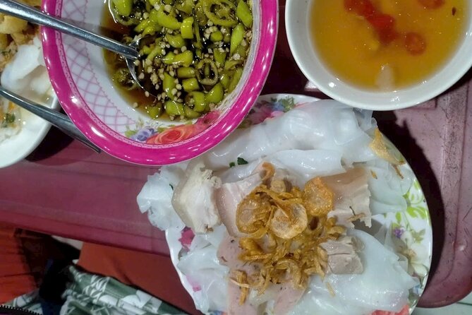 Hue Street Food On Foot (Daily Tour – Group Tour | 12 pax max) - Nguyễn Công Trứ cakes: bánh bèo, bánh nậm, and friends