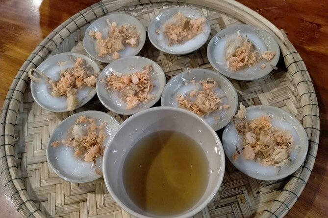 Hue Street Food On Foot (Daily Tour – Group Tour | 12 pax max) - Trần Cao Vân noodle stop: bún bò Huế in Hue’s own lane