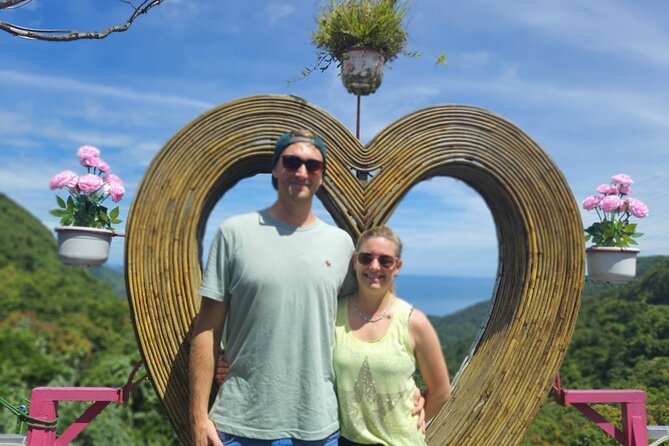 Hue to Hoi An by Car Sightseeing Hai Van Pass, Monkey Mountain - Thọ Quảng Fishing Port: A Very Real Market Detour