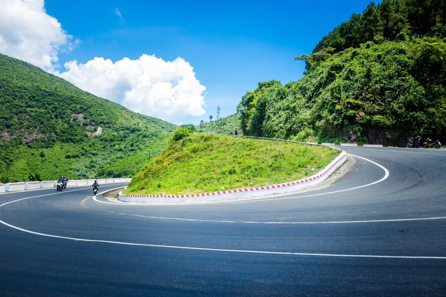 Hue to Hoi An/Da Nang: Private Scenic Motorbike Tour - Hai Van Pass: Curves, Wartime Bunkers, and Ocean Views