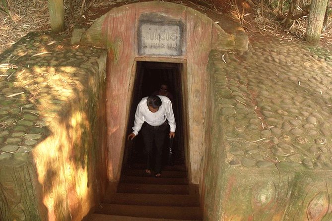 Hue To Phong Nha By Private Car & Minivan - Vinh Moc Tunnels: Where the Stop Gets More Physical
