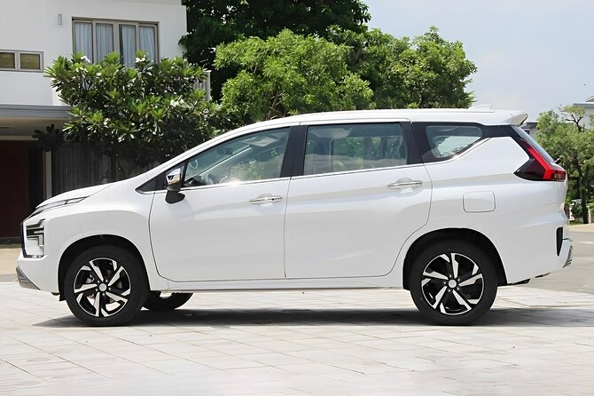 Private Car Between Hue/ Phu Bai Airport and Hoi An - Timing that won’t wreck your flight day