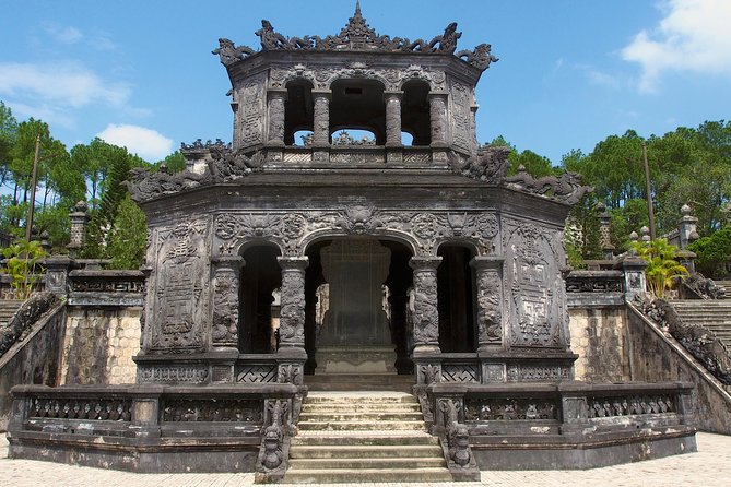 Private Hue Tombs & Pagoda Tour with Local Guide - Mausoleum of Emperor Minh Mang: Pine Trees, Lakes, and Stone Bridges