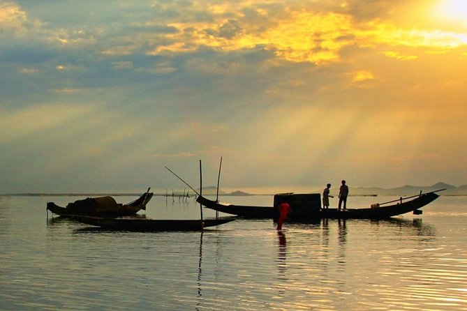 Private transfer from Hue to Hoi An with fabulous stops - Thanh Toan covered bridge and village market: the calm side of Hue